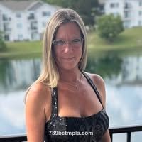 Ảnh đại diện Julie O'Bryant